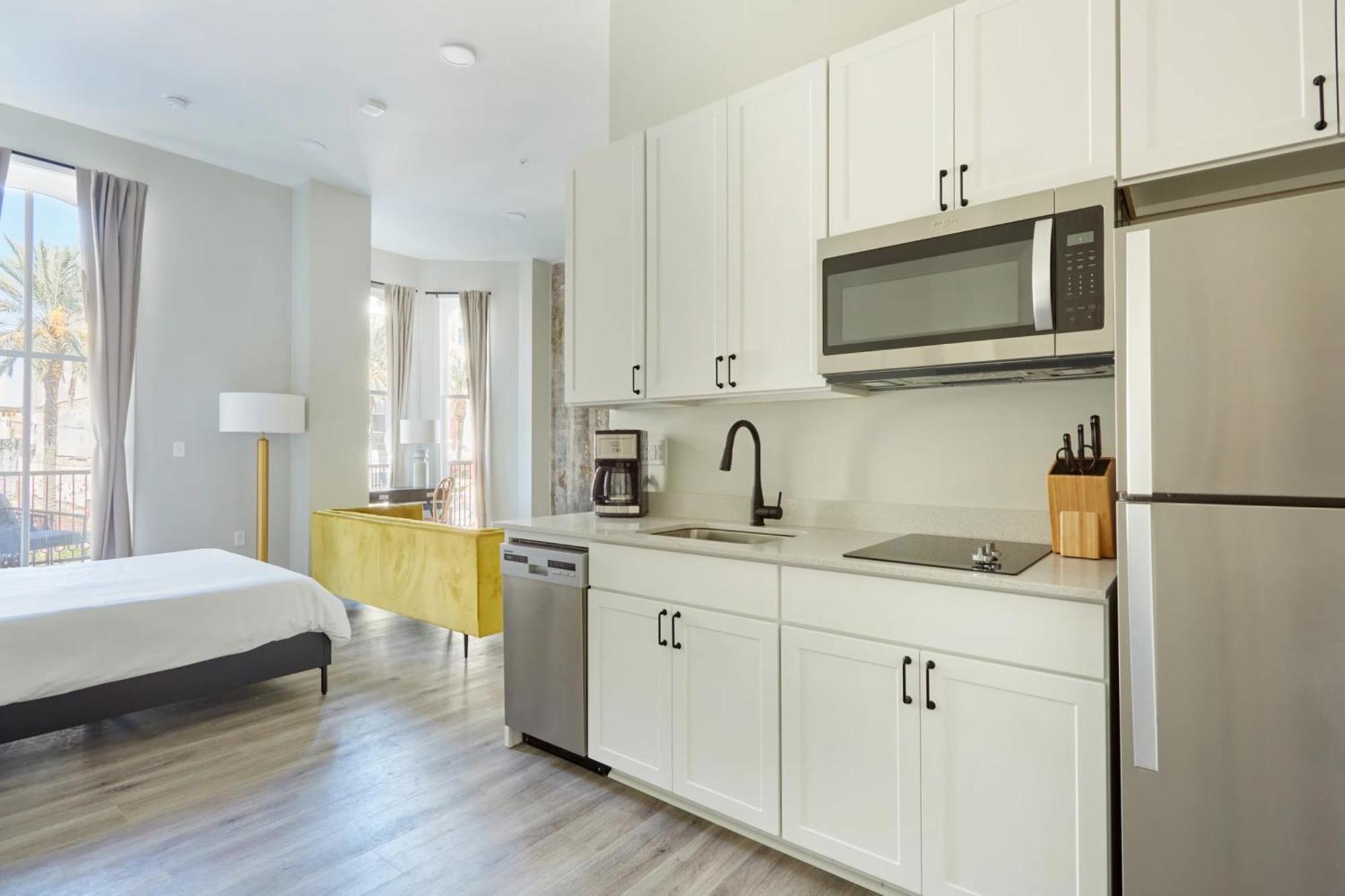 Roami At Canal Quarters New Orleans Bilik gambar